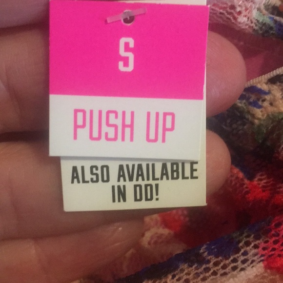 PINK Victoria’s Secret Push Up Lace Bralette - Picture 6 of 7